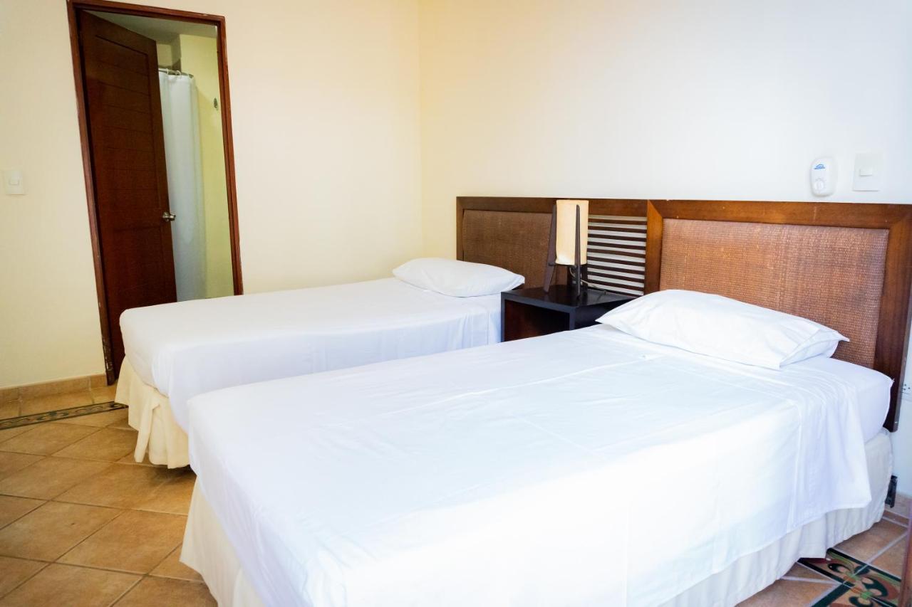 Hotel Penon Suites Girardot Dış mekan fotoğraf