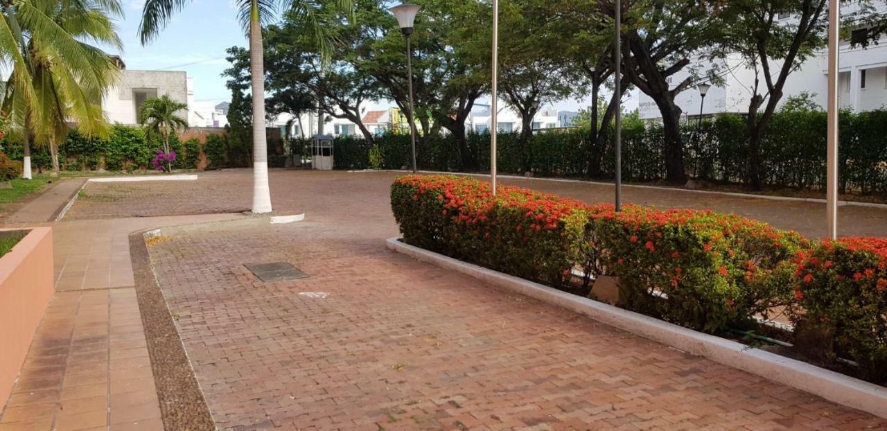 Hotel Penon Suites Girardot Dış mekan fotoğraf